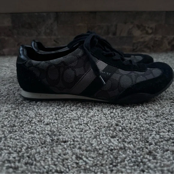 Coach Womens 7.5B Coach Black Gray Sneakers EUC - Picture 4 of 6